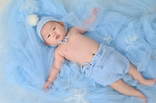 白银宝宝要不要穿袜子 白银宝宝要不要穿袜子